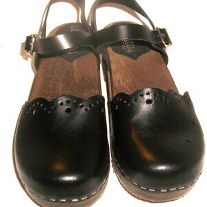 NWOB Sandgrens Sweden Handmade Black Leather & Wood & Mary Jane Clogs 39M 9M